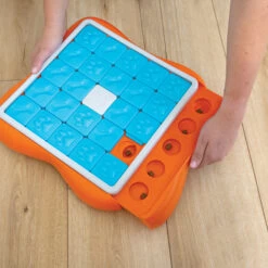 Nina Ottosson Challenge Slider -Hondenbenodigdheden Winkel nina ottosson challenge slider 179617 2000 none